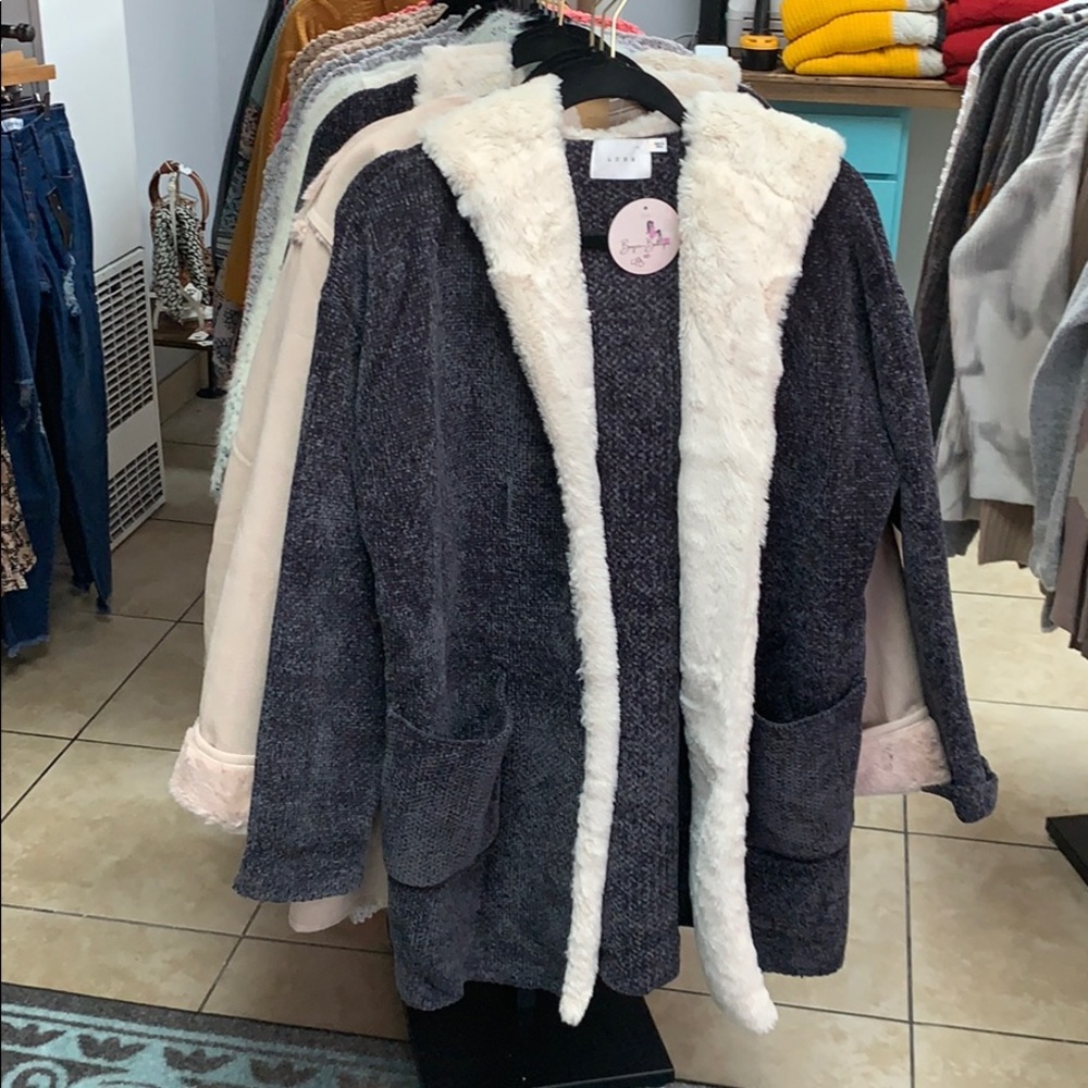 Chenille Vegan Fur Coat - Picture 5 of 6